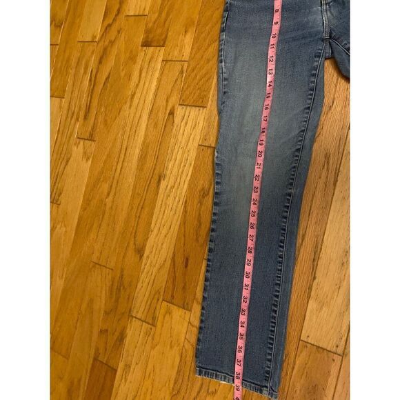 Lauren Jeans Co. Ralph Lauren Women's Size 4 Distressed Straight Leg Denim Jeans - Picture 8 of 8